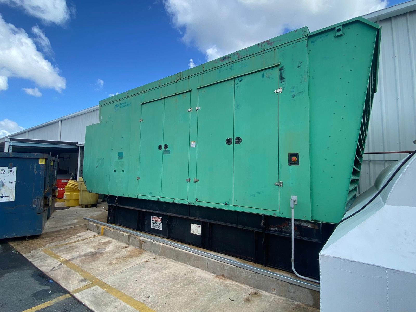 Restauración y pintura de generador industrial